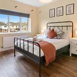 Urban Retreat Walkable To & Salthill With Free Parking בית נופש *