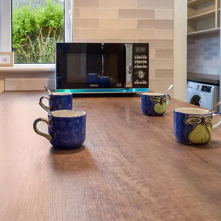 Urban Retreat Walkable To & Salthill With Free Parking Semesterbostad *