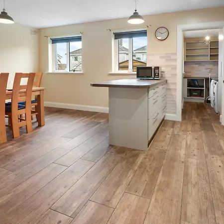 Urban Retreat Walkable To & Salthill With Free Parking Semesterbostad Galway