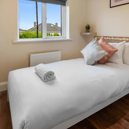 Prázdninový dům Urban Retreat Close To & Salthill With Free Parking Galway