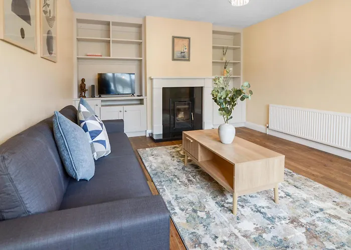 Semesterbostad Urban Retreat Walkable To & Salthill With Free Parking