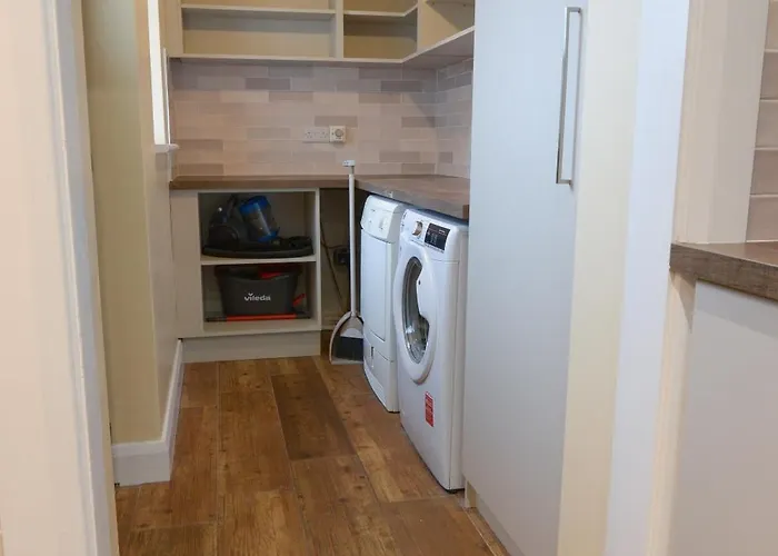 Semesterbostad Urban Retreat Walkable To & Salthill With Free Parking *