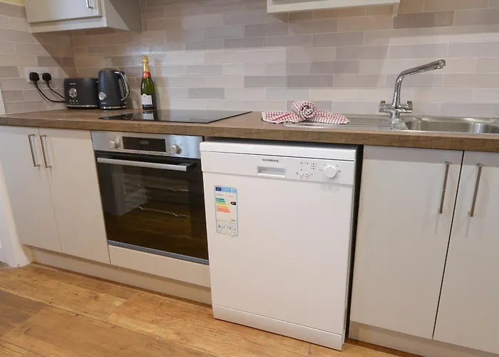 Semesterbostad Urban Retreat Walkable To & Salthill With Free Parking *