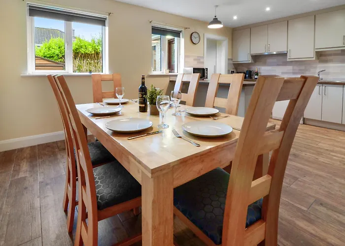 Urban Retreat Walkable To & Salthill With Free Parking