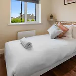 Semesterbostad Urban Retreat Walkable To & Salthill With Free Parking Galway