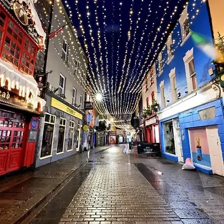 Semesterbostad Urban Retreat Close To & Salthill With Free Parking